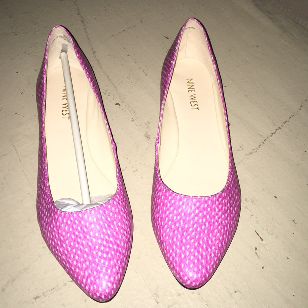 Pink Nine West flats EUC